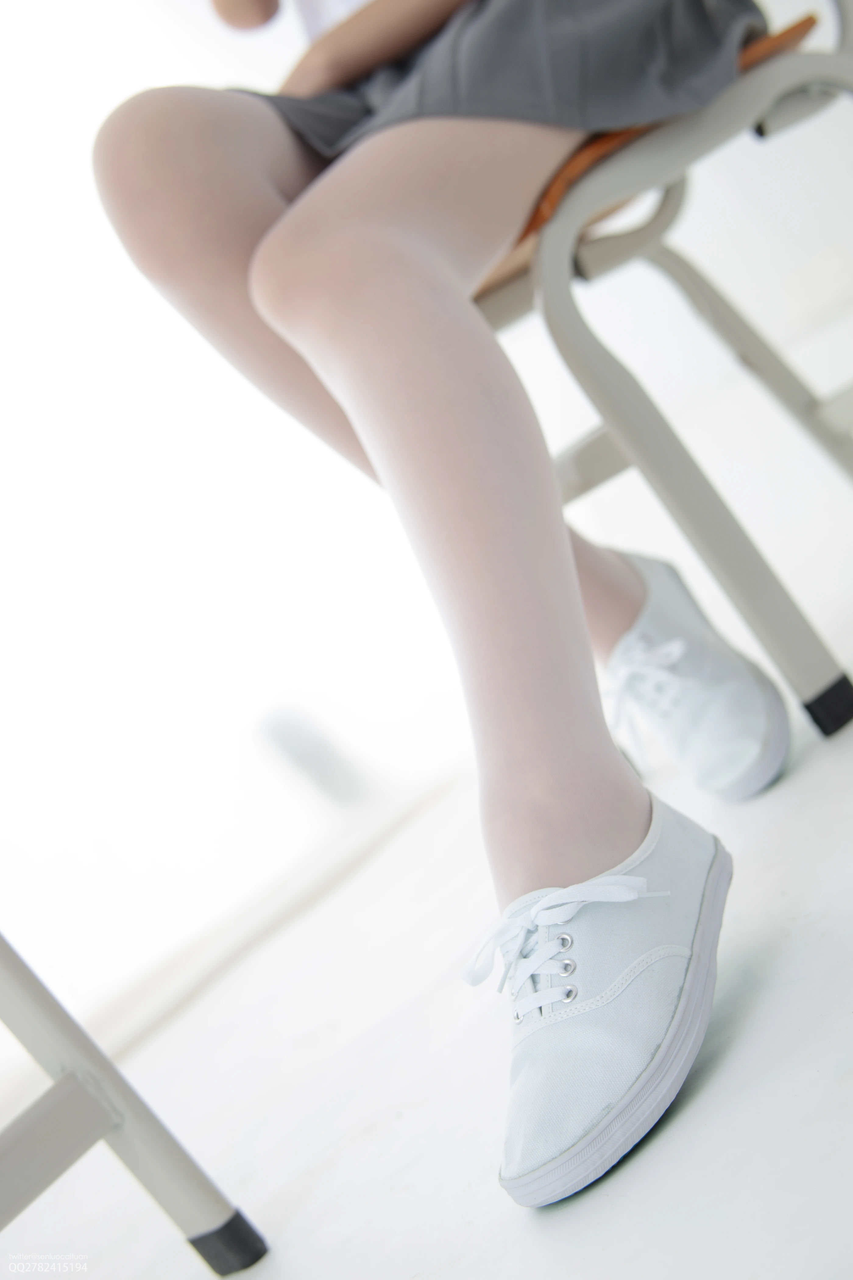 森萝财团 JKFUN 白丝网鞋合辑-1 [56P 1V]插图5
